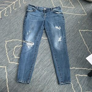 Maurice’s mid-rise jeans - size large